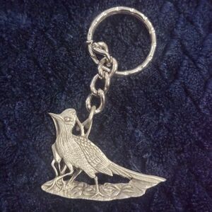 vintage,Rawcliffe Pewter 1983 keychain featuring a roadrunner
